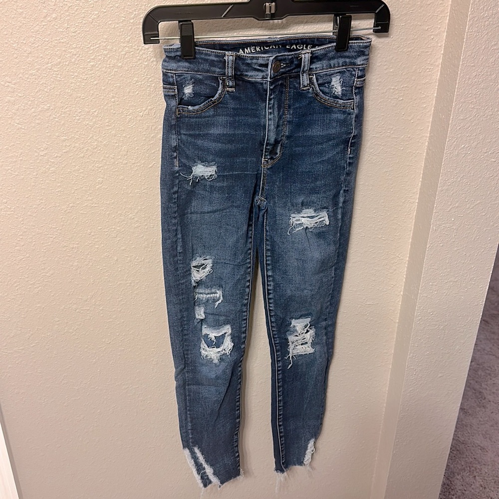 american eagle blue jeans ripped